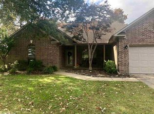 415 Chaucer Ln, Conway, AR 72034