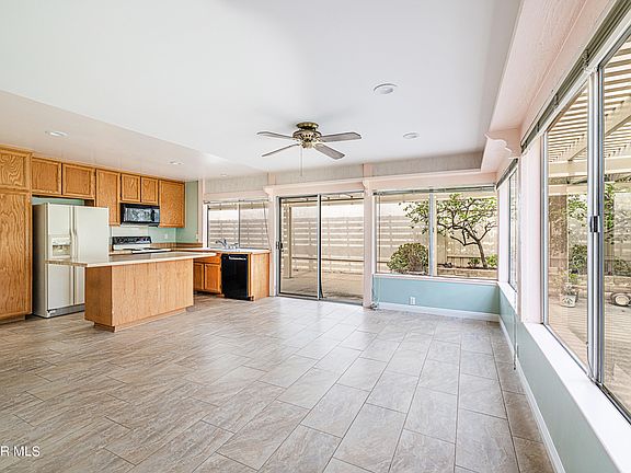 5th image of 2134 Shady Brook Dr