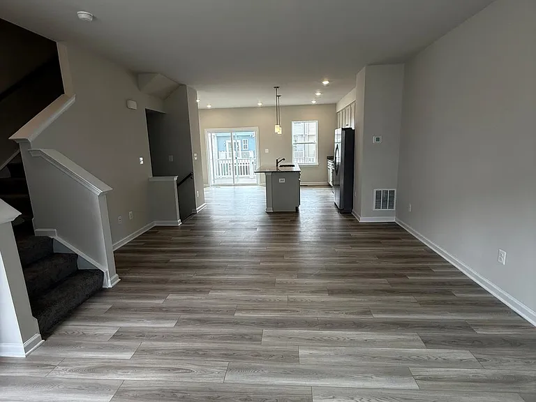 1353 Cedar Valley Rd — Photo 10