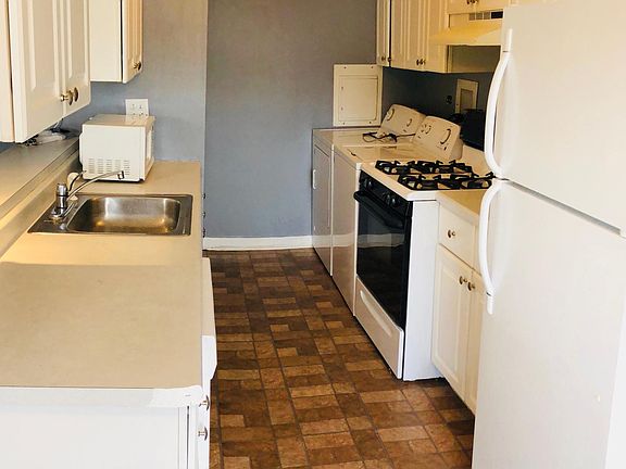 2nd image of 1463 Cornell Ct #2b