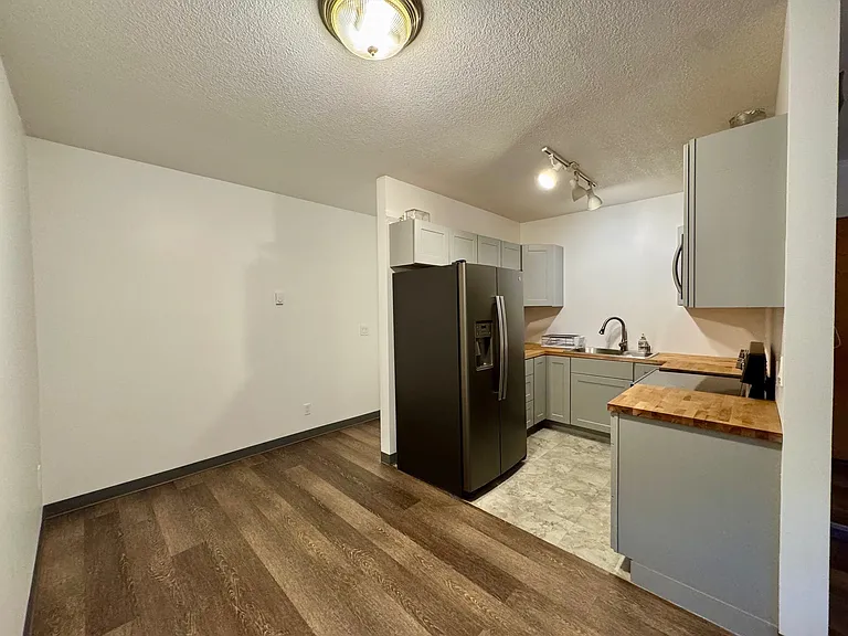 911 3rd St #2TREADWELL — Photo 4