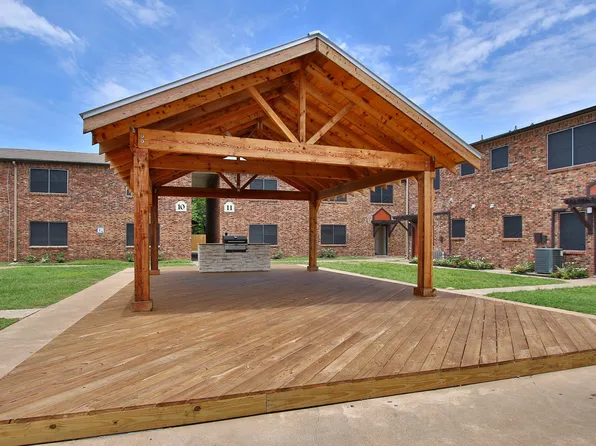 Pointe Ann Apartments