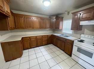 1217 S 16th St, Chickasha, OK 73018