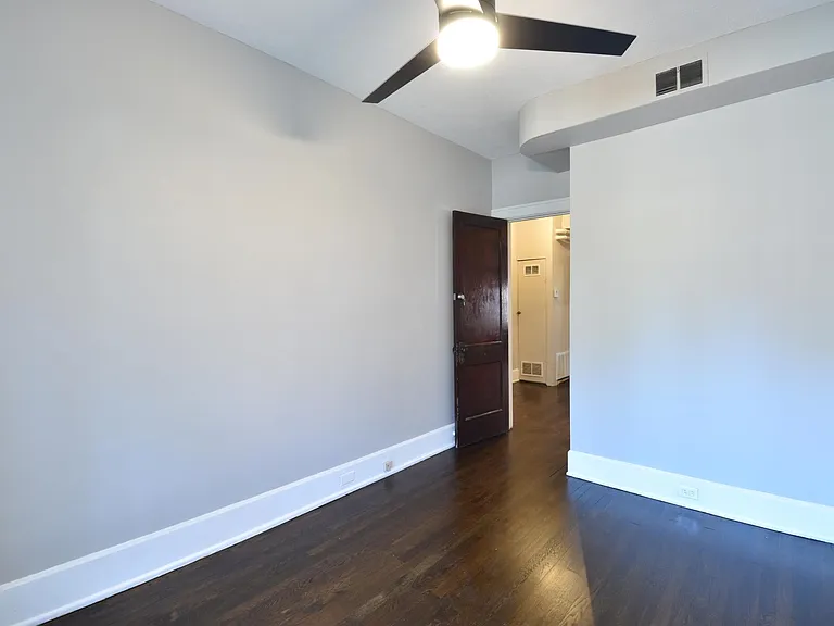 11829 Clifton Blvd #2 — Photo 22