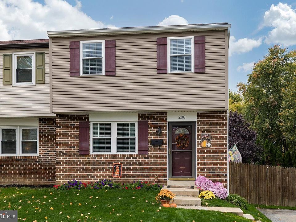 1st image of 208 Karen Dr