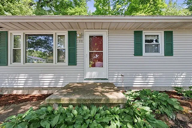 108 Brady Lane - 1 — Photo 4