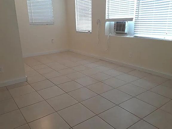 4th image of 125 W 15th St