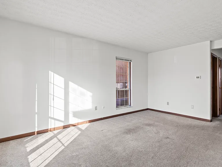 Wile - 1310-1316 Palmer House — Photo 3