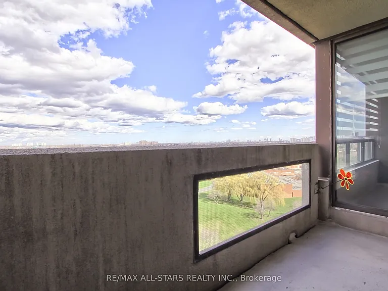 255 Bamburgh Cir #1203 — Photo 31