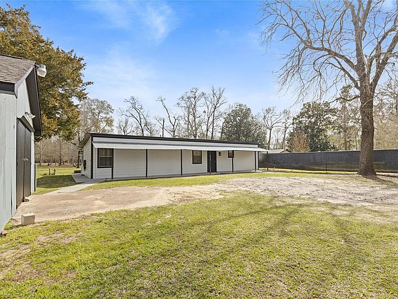 2nd image of 1910 Stringtown Rd