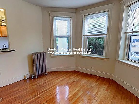 111 Park Dr. #11 Boston - Fenway Unit Photo 3