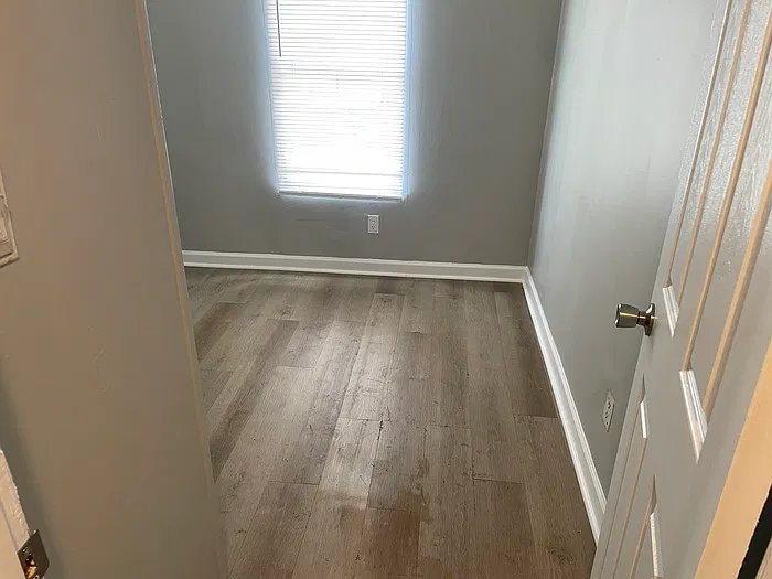 3 bed, 2.0 bath, $995 — Photo 3