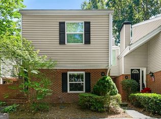14 Dunwoody Springs Dr, Sandy Springs, GA 30328