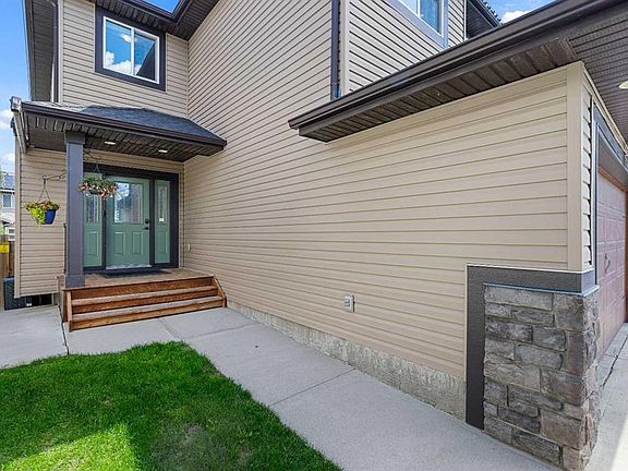 2nd image of 438 Luxstone Grn SW