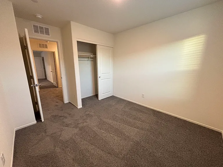 4842 Currant Ridge Ave — Photo 11