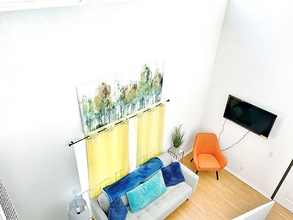 5th image of 1525 2nd Ave #307