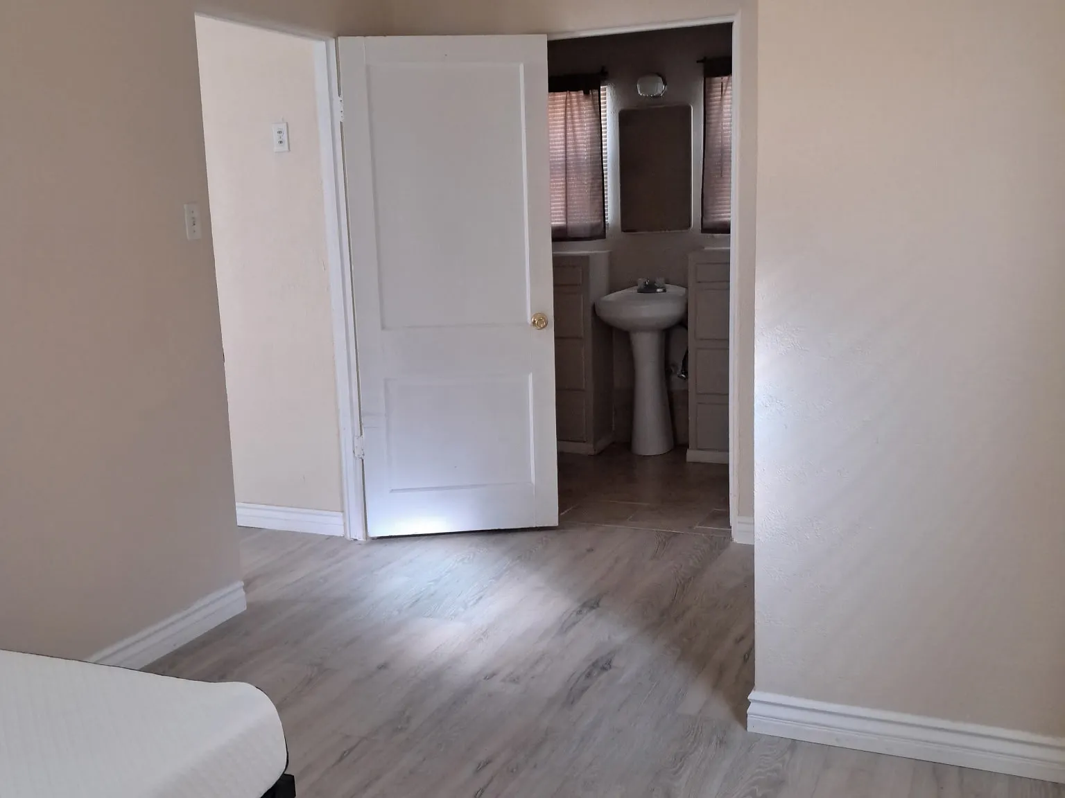 1 bed, 425 sqft, $775 — Photo 2