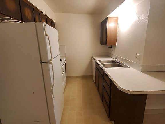 4th image of 760 K St APT 8