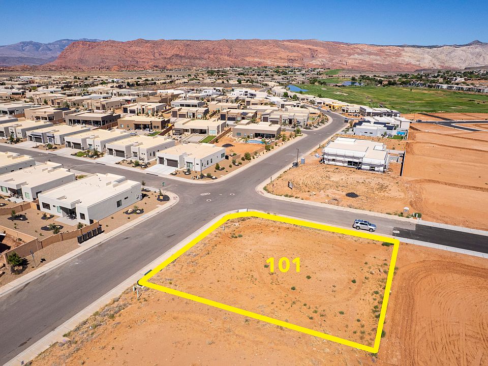 2nd image of 101 W Canyon Tree Dr #101