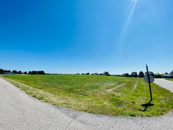 18 Mary Todd Dr, Springfield, KY 40069