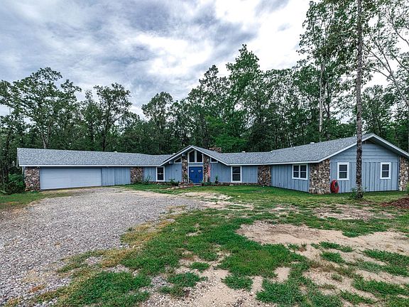 3rd image of 31 Tracelwood Dr
