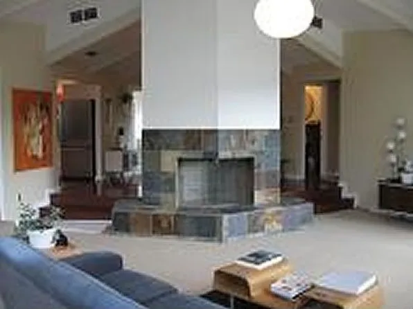 713 Vanguard St, Lakeway, TX 78734