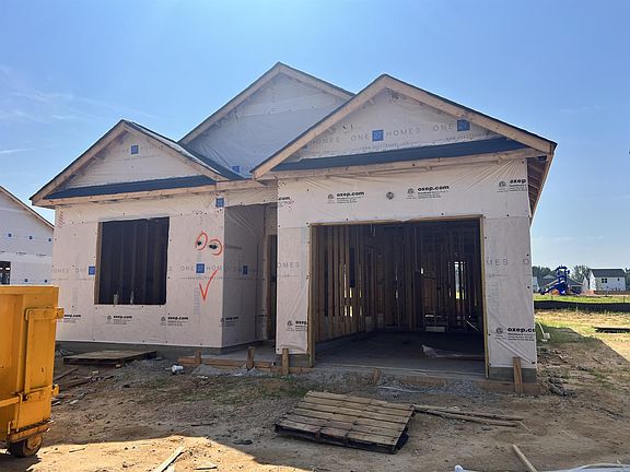 2nd image of 452 Sturgeon St