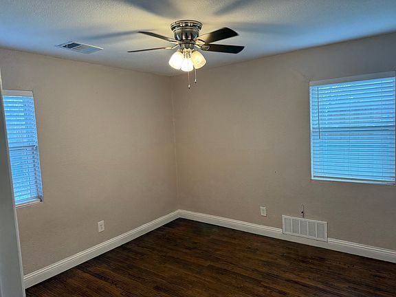 4th image of 10388 Sandra Lynn Dr