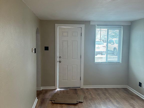 3rd image of 216 N Sheridan Blvd Unit 2
