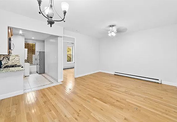 4th image of 703 Flatbush Ave #2
