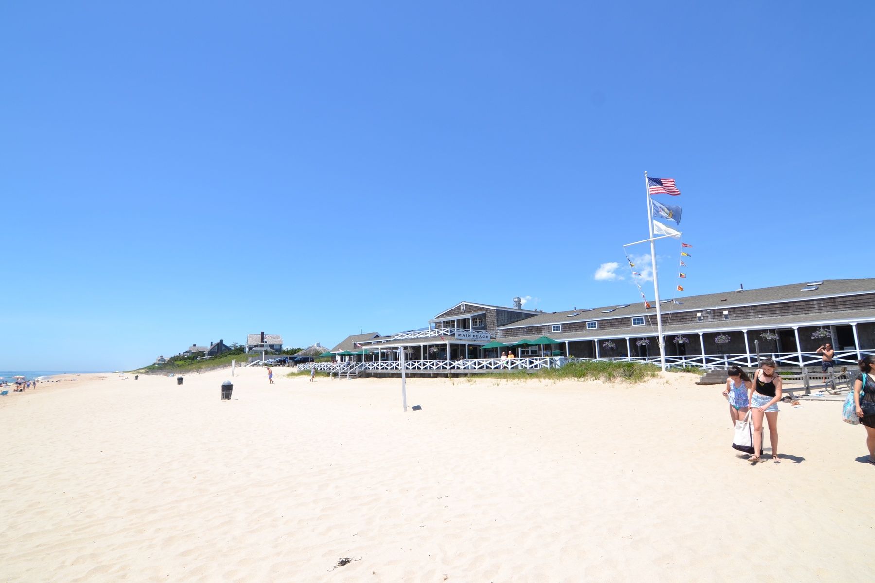 125 Dayton Ln, East Hampton, NY 11937 Out East