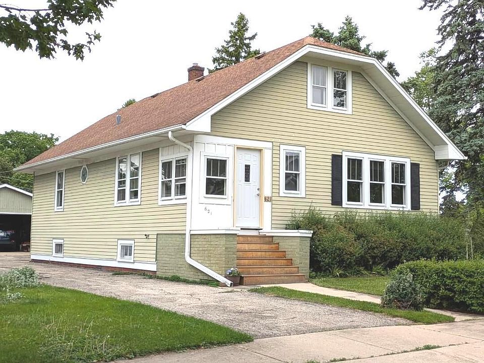 1st image of 621 E Grand Lake Blvd