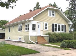 621 E Grand Lake Blvd, West Chicago, IL 60185