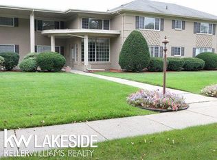 2311 Walton Blvd UNIT 43, Rochester Hills, MI 48309