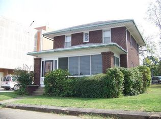 219 E Chestnut St, Olney, IL 62450