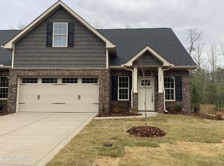 165 Lark Dr #40, Pinehurst, NC 28374