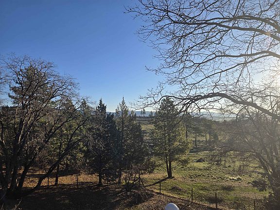 3rd image of 697-775 Bauer Rd