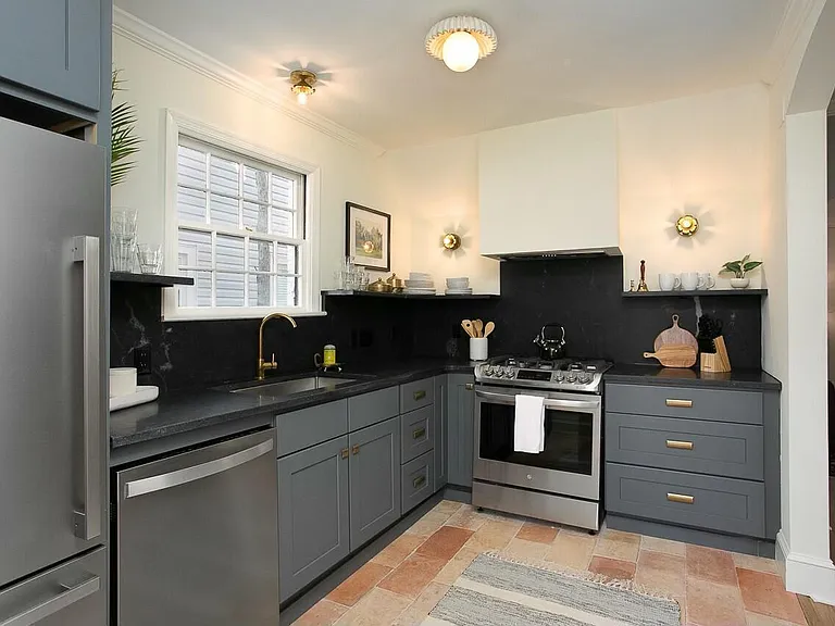 821 N Buchanan Blvd #B — Photo 16