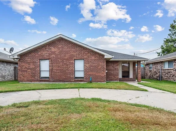 3208 Angelique Dr, Violet, LA 70092