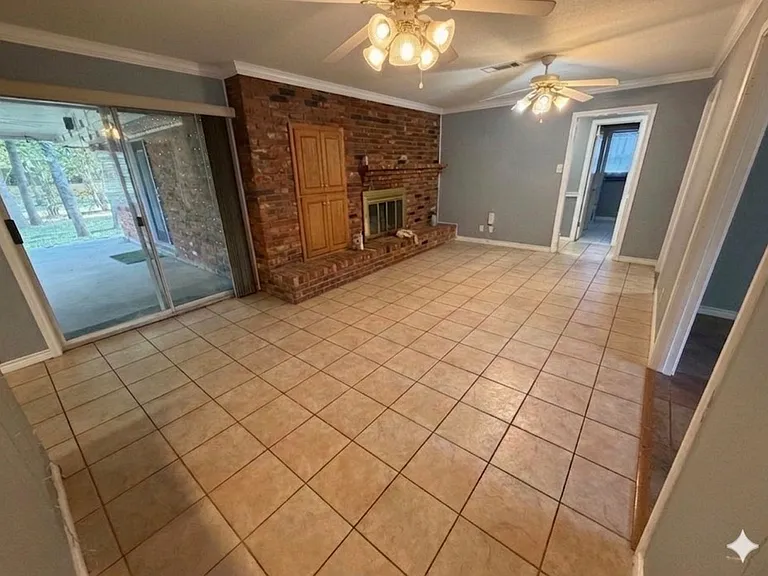 809 W Cheryl Ave — Photo 1
