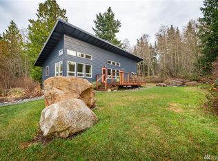 2626 Island View Ln, Lummi Island, WA 98262
