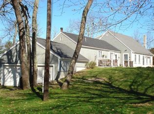 36 Halletts Ln, Marstons Mills, MA 02648