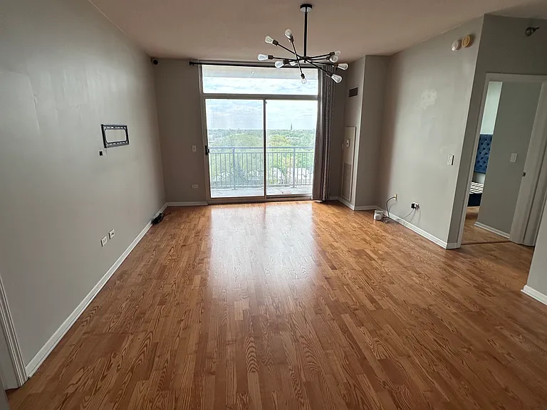 1134 W Granville Ave #1013 — Photo 1