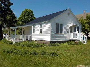 1019 N 7th Ave, Iron River, MI 49935