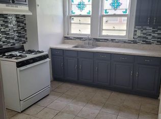 72 Grumman Ave APT 2, Newark, NJ 07112