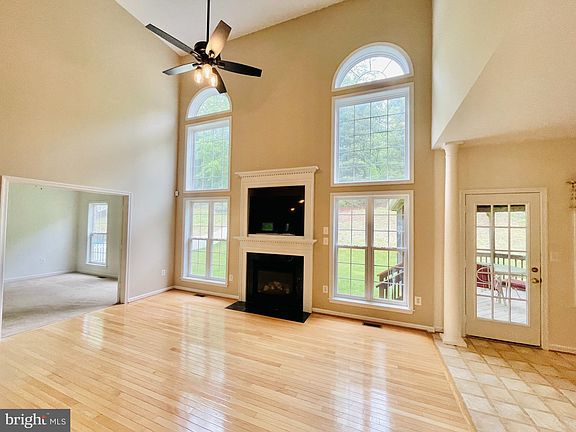 2nd image of 7 Basket Ct
