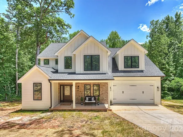 8010 Allenwick Cir, Charlotte, NC 28227