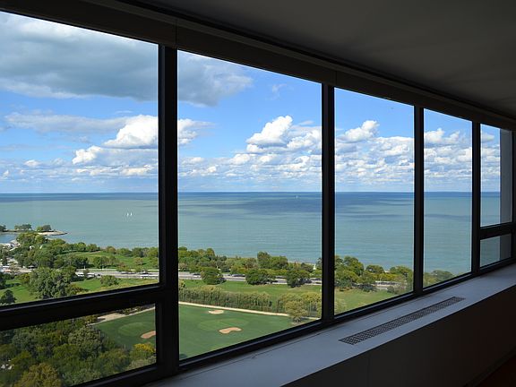 4th image of 2800 N Lake Shore Dr APT 2715