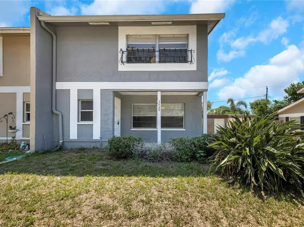 2048 Los Lomas Dr, Clearwater, FL 33763