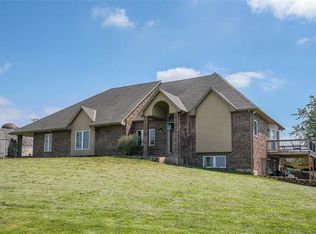28915 E Easley Rd, Lees Summit, MO 64086
